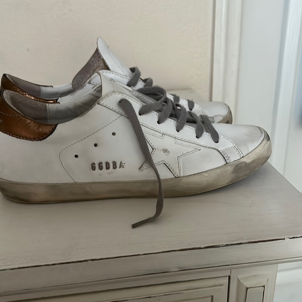 Golden goose sneaker